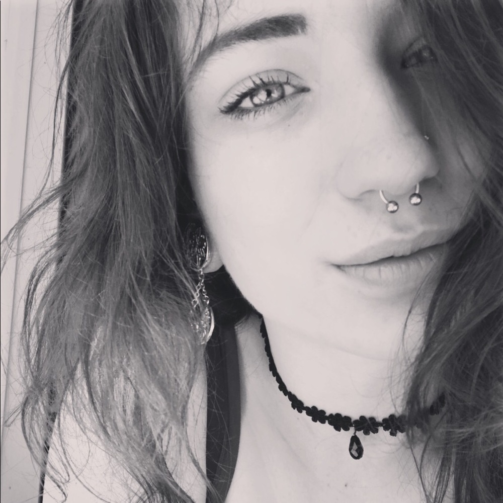 Meet your Posher, Destiney